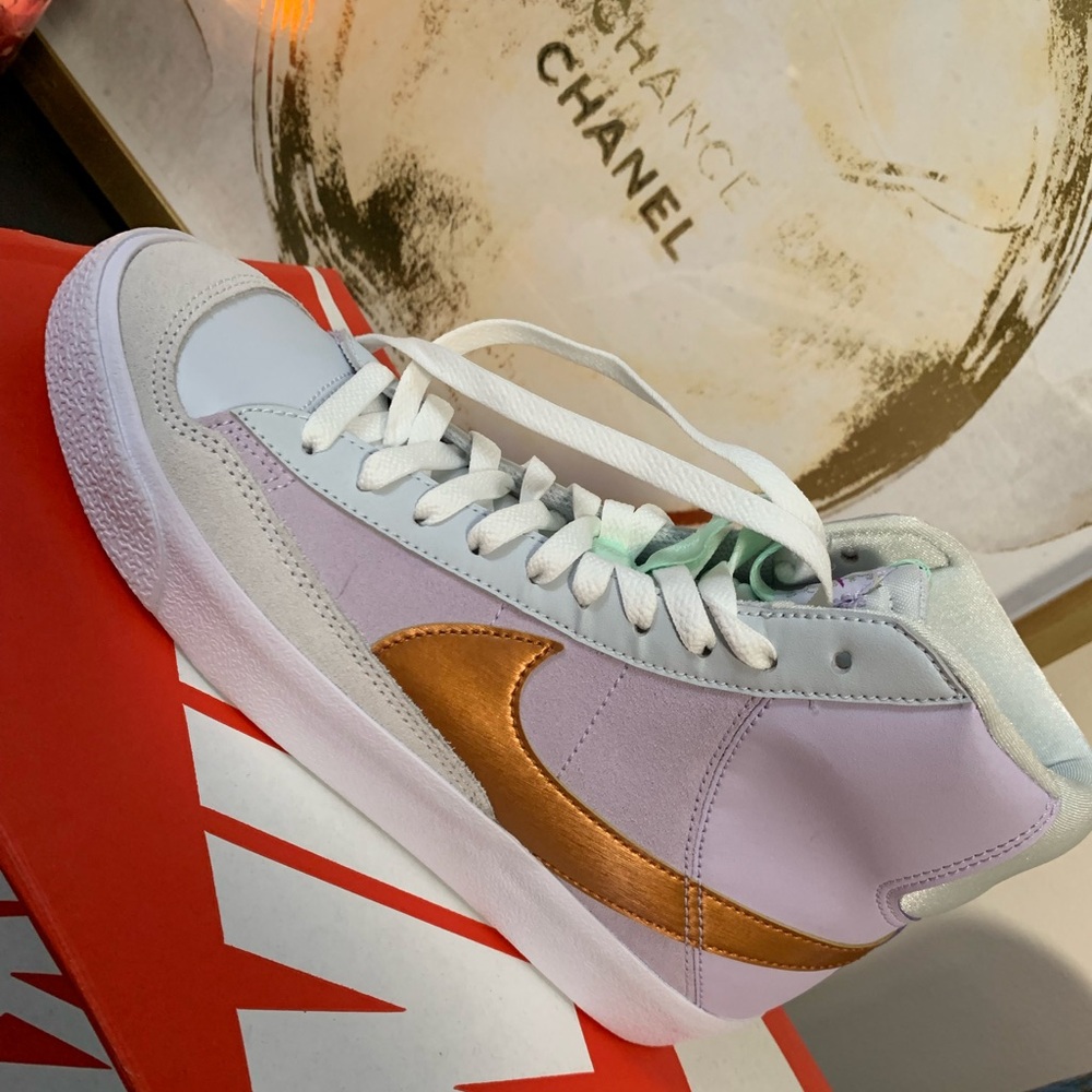 Pastel Nike